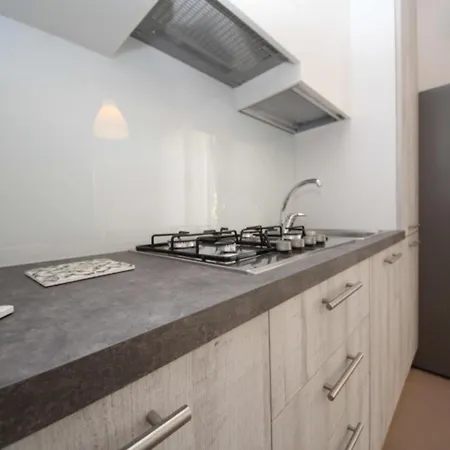 Modern Flat Located In Rosolina Near The Sea